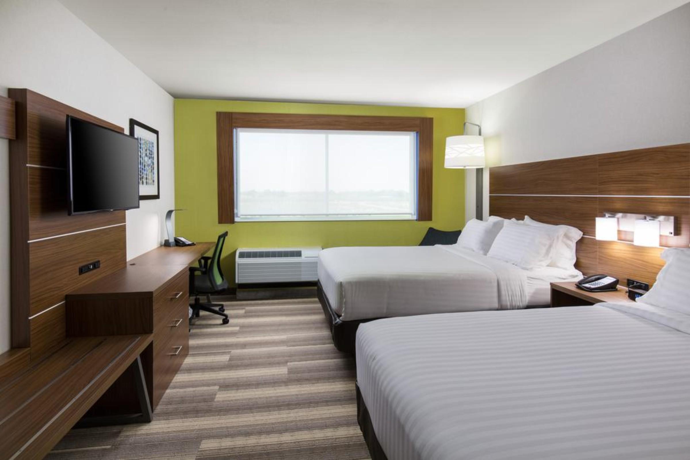 Hotel Express Visalia-sequoia Gateway Area By Ihg 3*