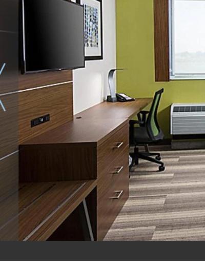 Express Visalia-sequoia Gateway Area By Ihg Visalia